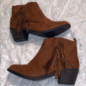 NEW Chestnut/Camel Ankle Boots